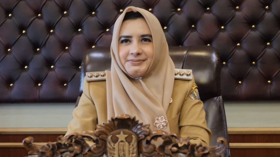 Terjaring OTT KPK, Bupati Pekalongan Fadia Arafiq dibawa ke Jakarta