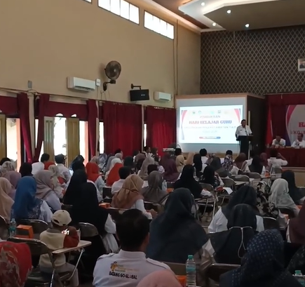 "Tingkatkan Mutu Pendidikan Batang, KKG Lingkar Pena Tulis Gelar Training Pengembangan Profesi.