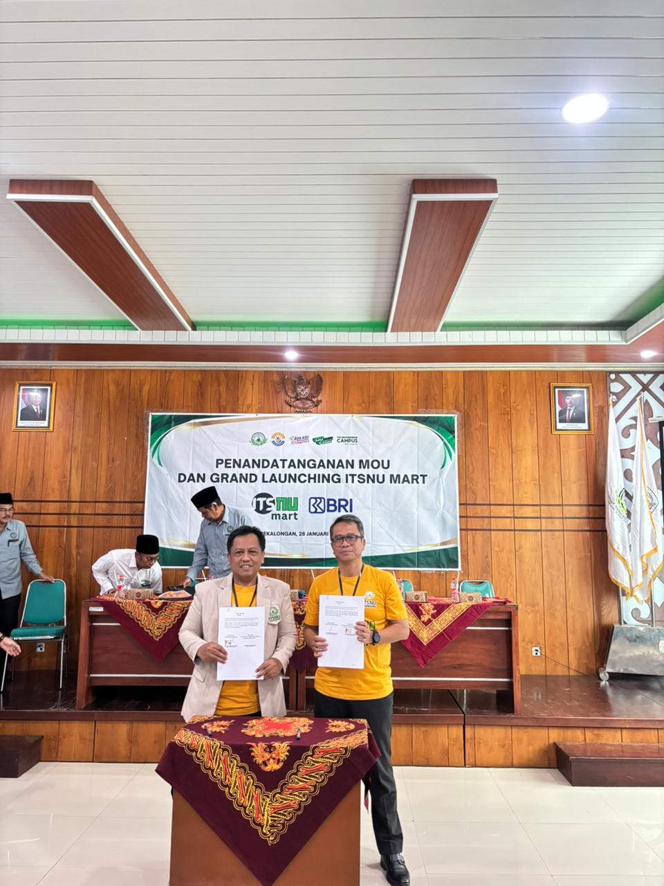 Transformasi Digital Kampus! ITS NU Pekalongan dan BRI Teken MoU, ITSNU Mart Resmi Beroperasi
