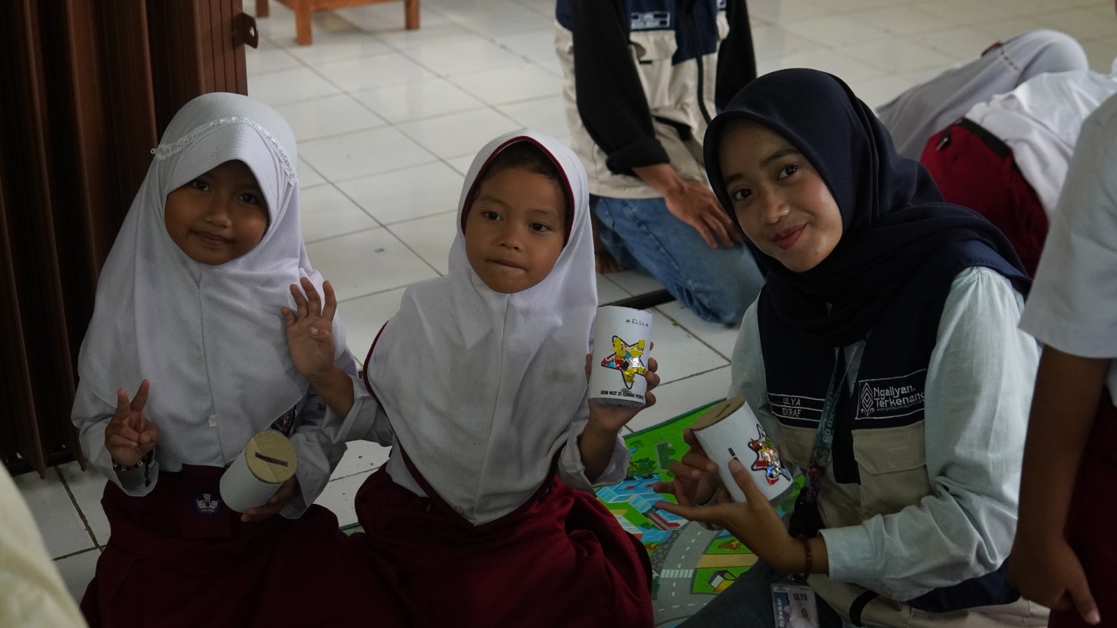 Mahasiswa KKN UIN Walisongo Ajak Siswa SDN Ngaliyan Limpung Jadi "Pahlawan Finansial" Lewat Gerakan Gemar Menabung